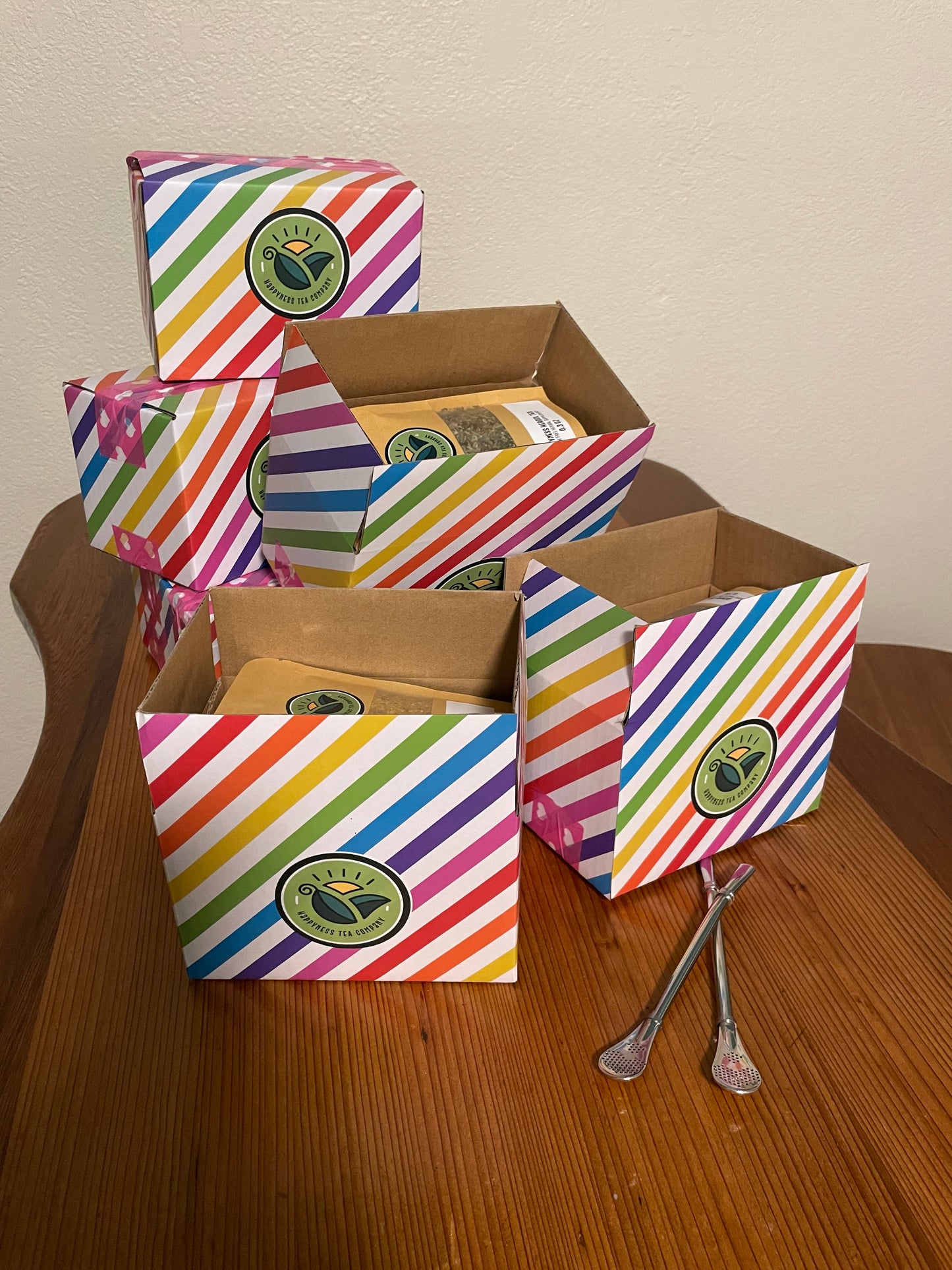 Tea Lovers Gift Box -12 Teas and 2 Bombillas